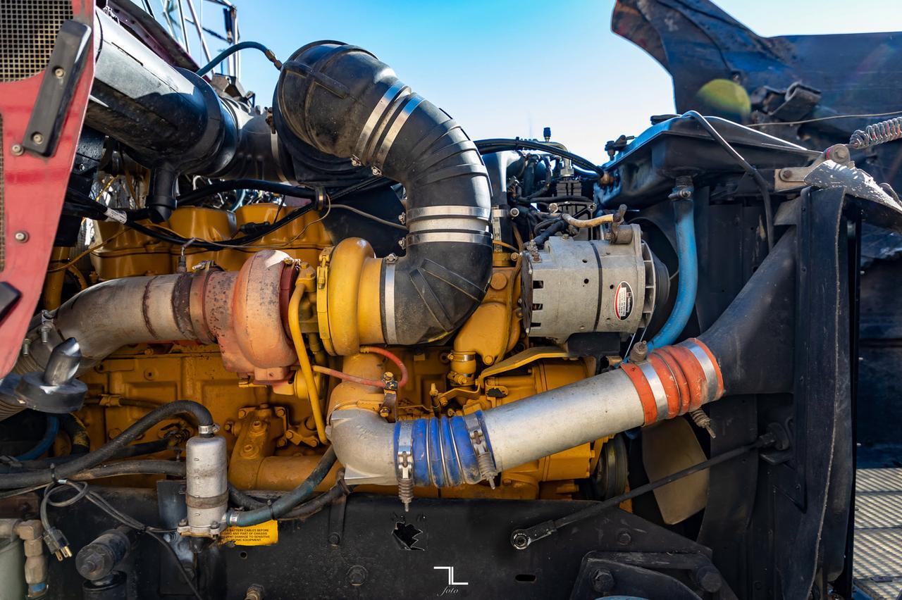 2000 Kenworth T-800 Daycab Tandem Tractor Heavy Specs Red Deer AB