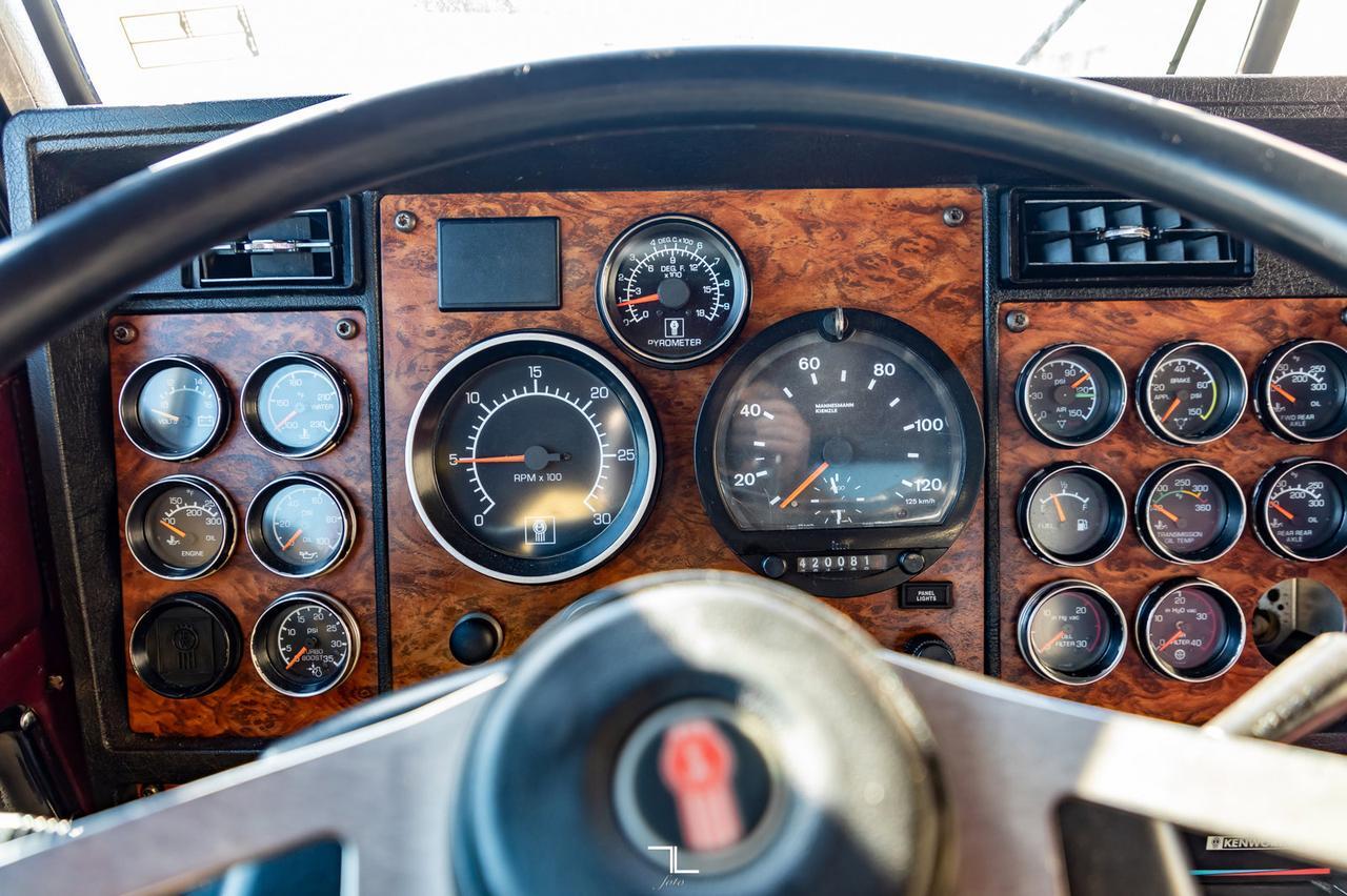 2000 Kenworth T-800 Daycab Tandem Tractor Heavy Specs Red Deer AB