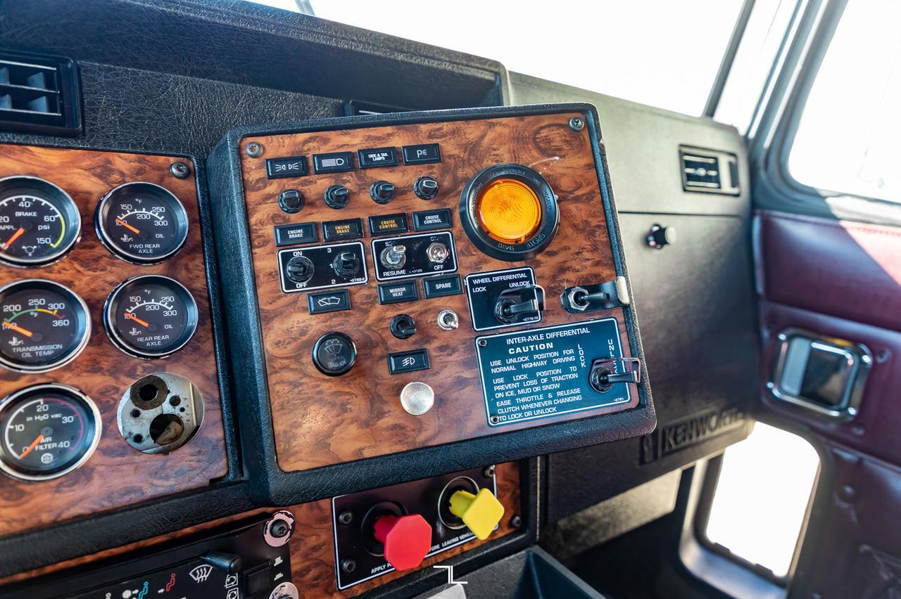 2000 Kenworth T-800 Daycab Tandem Tractor Heavy Specs Red Deer AB
