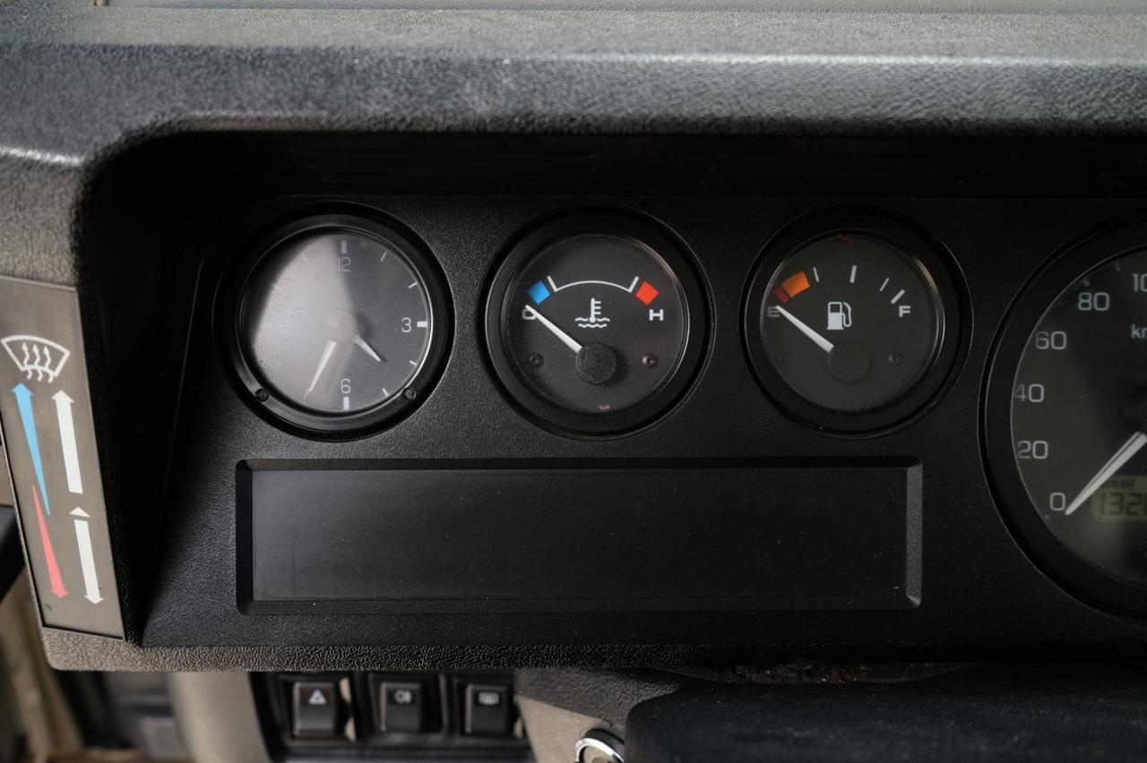 2000 Land Rover Defender 90 4WD Td5 5-Speed Manual Turbo Diesel West Chester PA