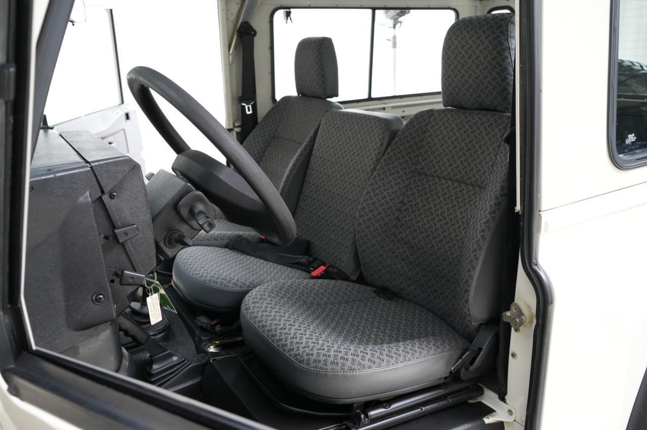 2000 Land Rover Defender 90 4WD Td5 5-Speed Manual Turbo Diesel West Chester PA