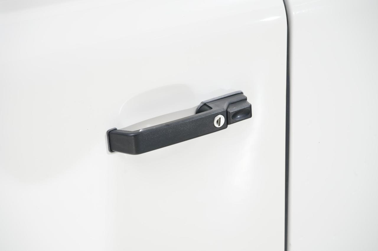 2000 Land Rover Defender 90 4WD Td5 5-Speed Manual Turbo Diesel West Chester PA