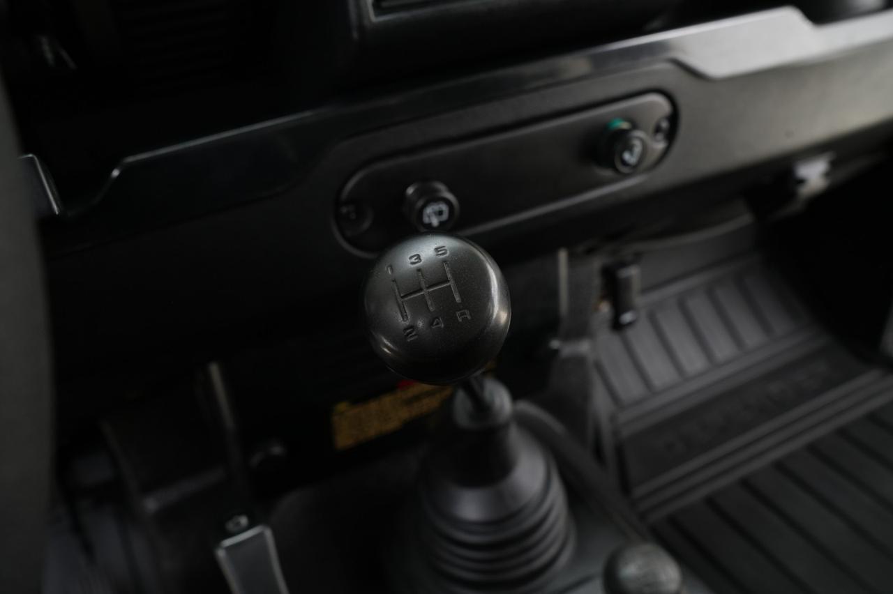 2000 Land Rover Defender 90 4WD Td5 5-Speed Manual Turbo Diesel West Chester PA