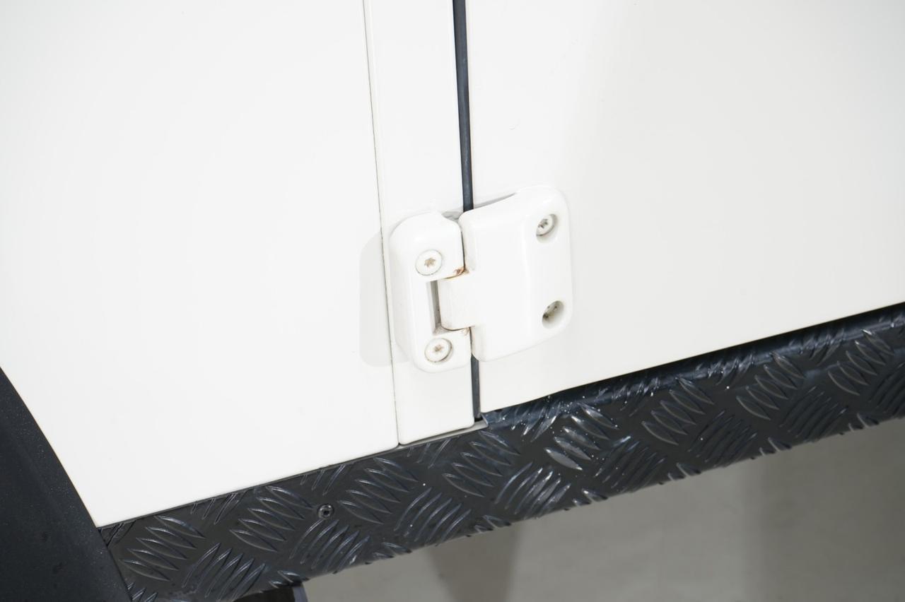 2000 Land Rover Defender 90 4WD Td5 5-Speed Manual Turbo Diesel West Chester PA