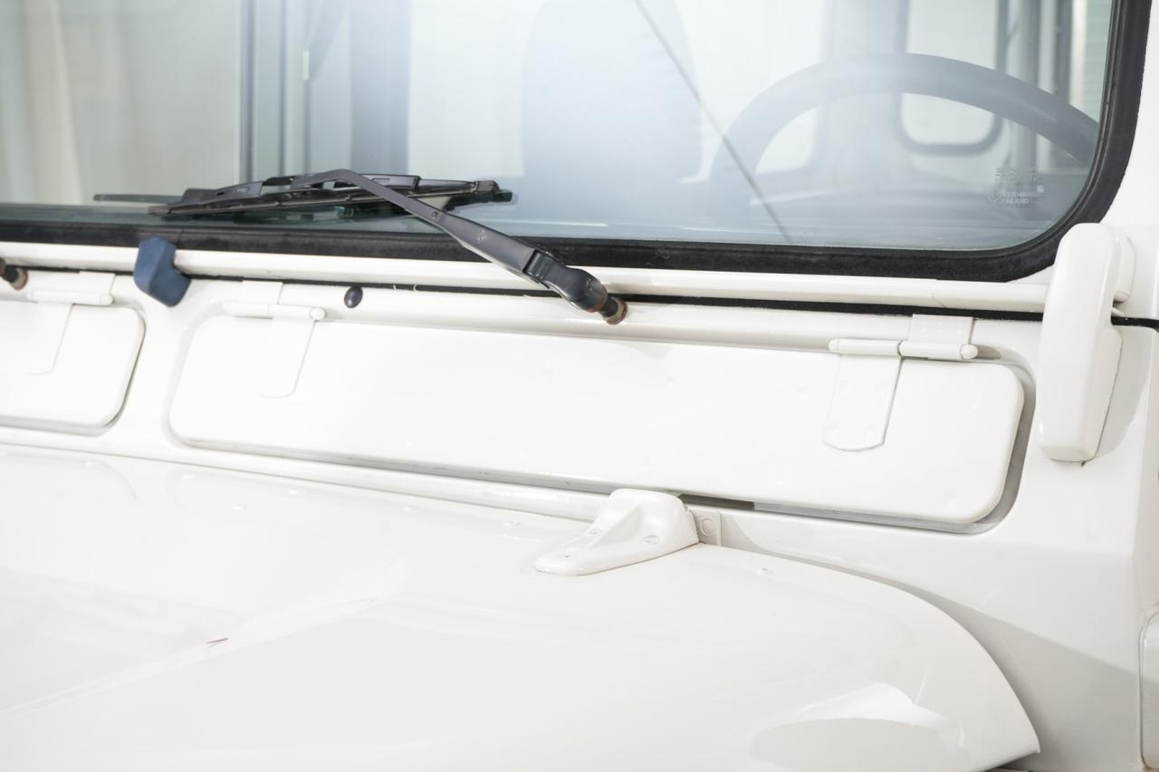 2000 Land Rover Defender 90 4WD Td5 5-Speed Manual Turbo Diesel West Chester PA