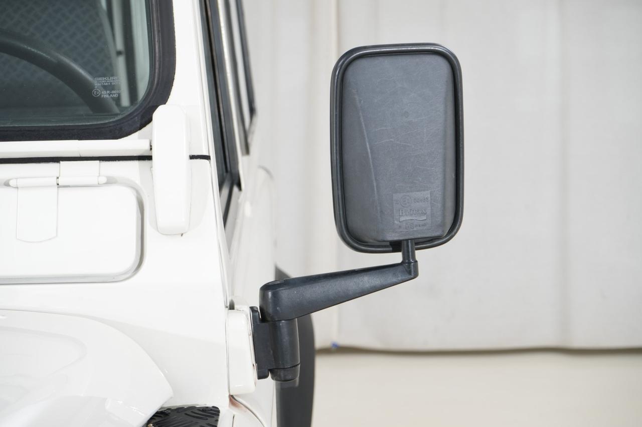 2000 Land Rover Defender 90 4WD Td5 5-Speed Manual Turbo Diesel West Chester PA