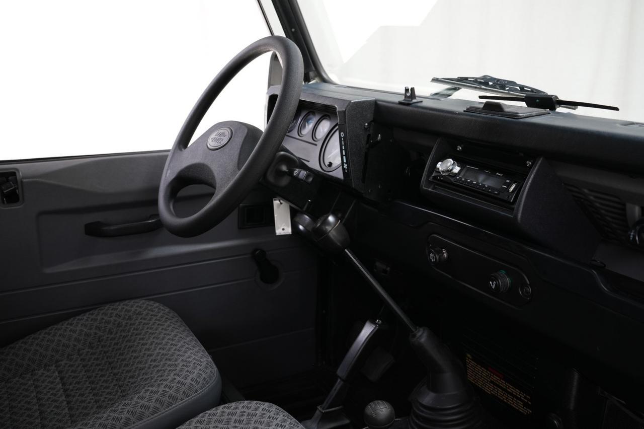 2000 Land Rover Defender 90 4WD Td5 5-Speed Manual Turbo Diesel West Chester PA