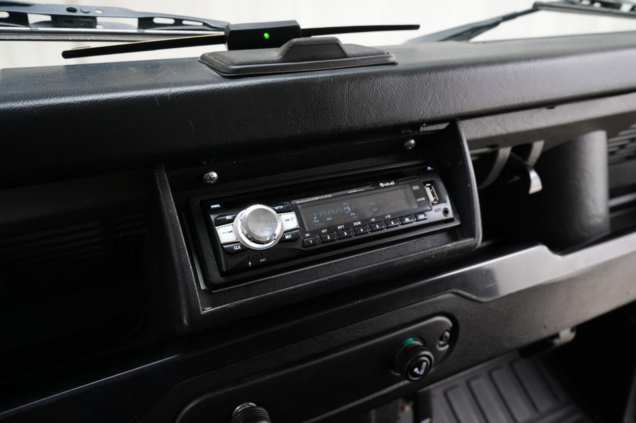 2000 Land Rover Defender 90 4WD Td5 5-Speed Manual Turbo Diesel West Chester PA