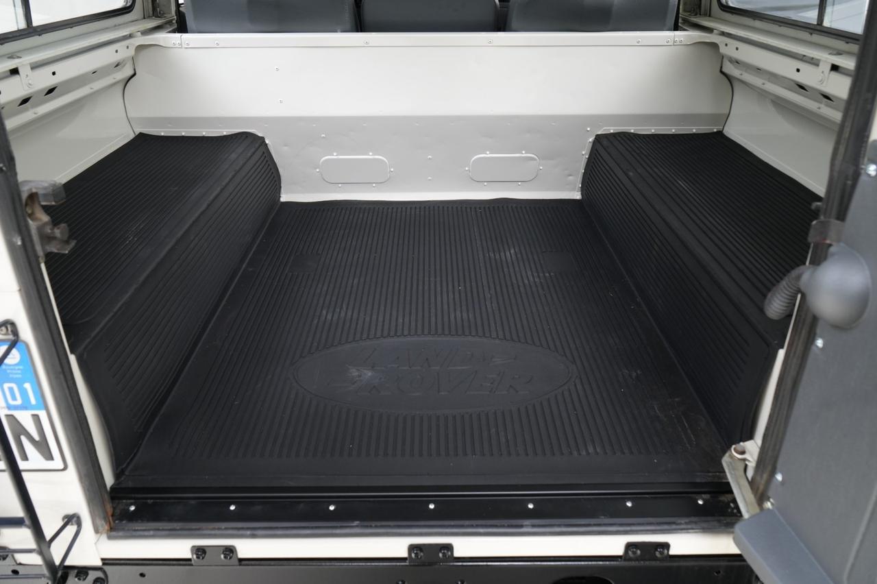 2000 Land Rover Defender 90 4WD Td5 5-Speed Manual Turbo Diesel West Chester PA