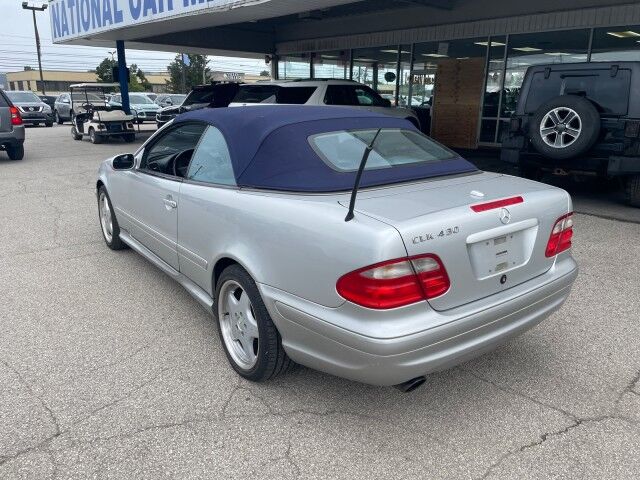 2000 Mercedes-Benz CLK-Class