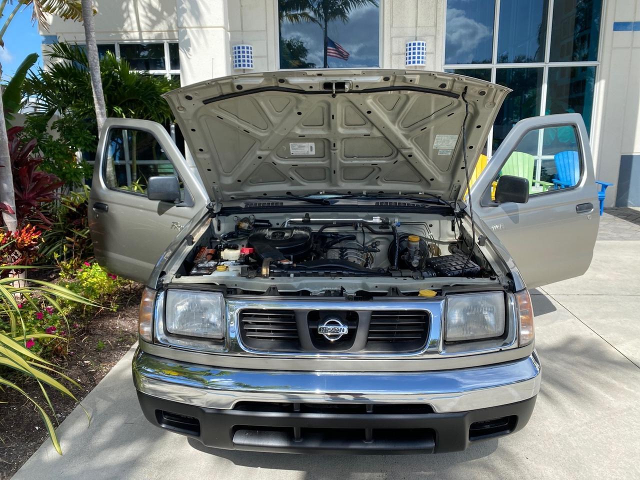 2000 Nissan Frontier 2WD AUTO AC XE LOW MILES 51,826 Pompano Beach FL