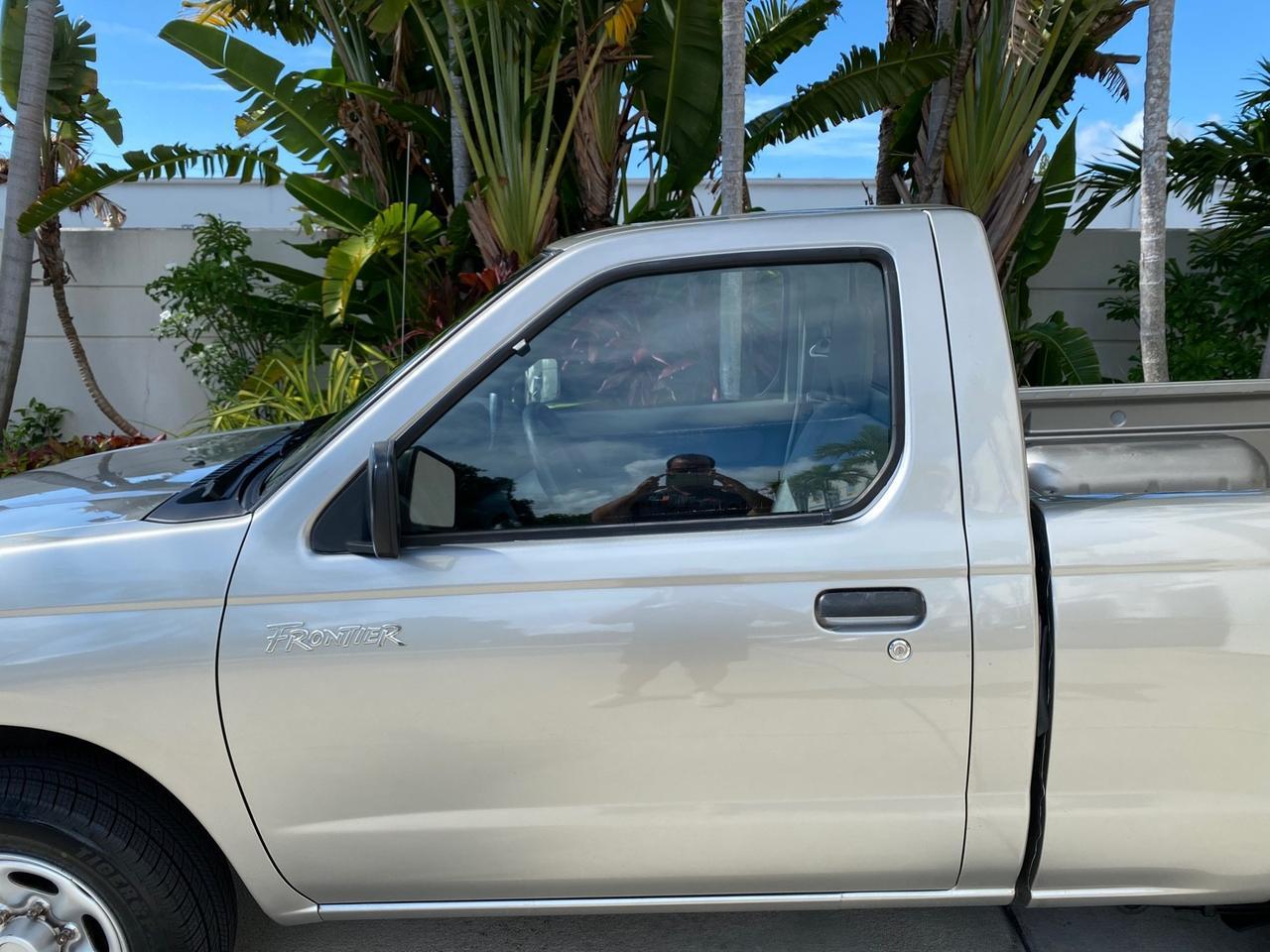 2000 Nissan Frontier 2WD AUTO AC XE LOW MILES 51,826 Pompano Beach FL