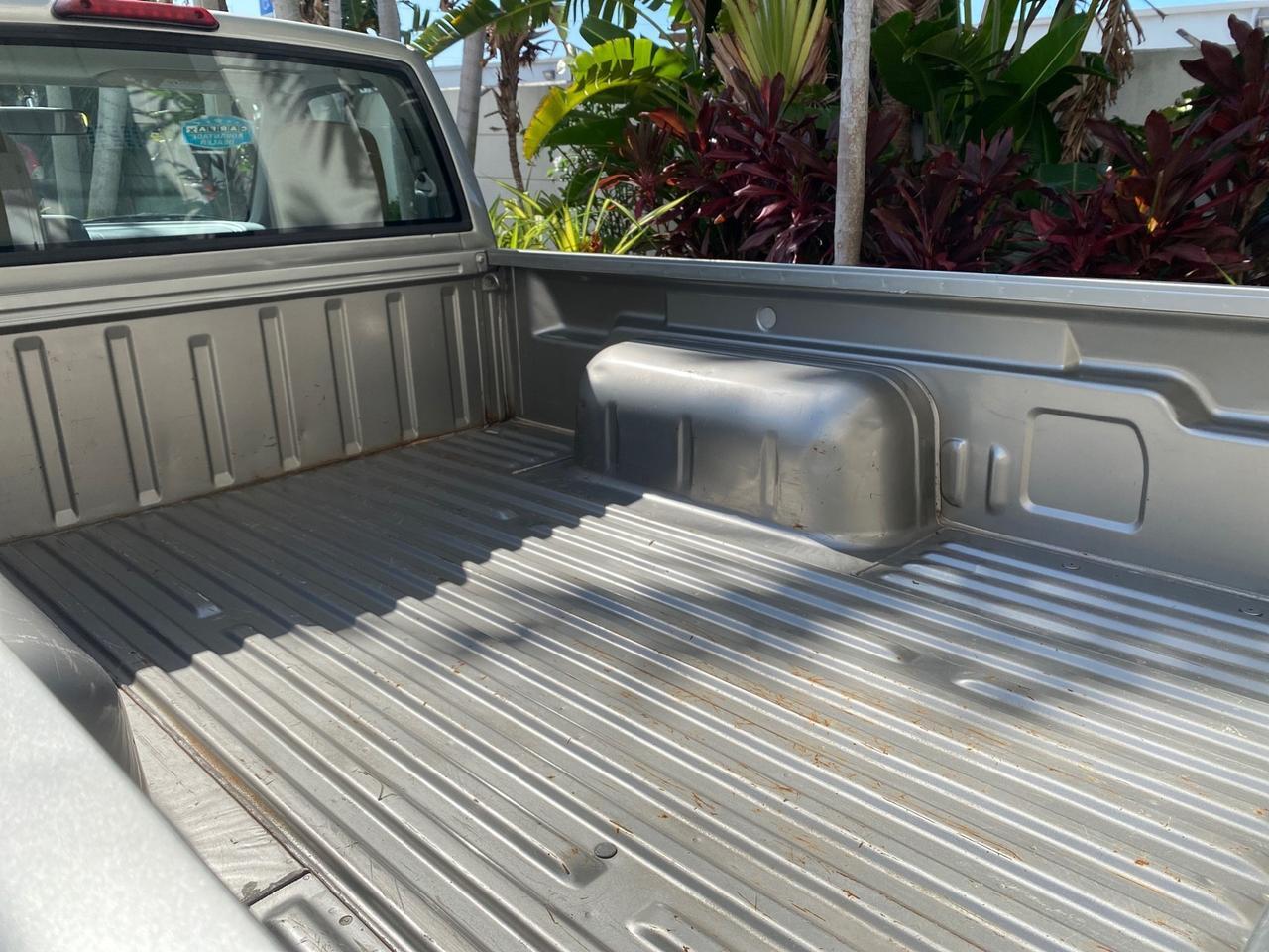 2000 Nissan Frontier 2WD AUTO AC XE LOW MILES 51,826 Pompano Beach FL