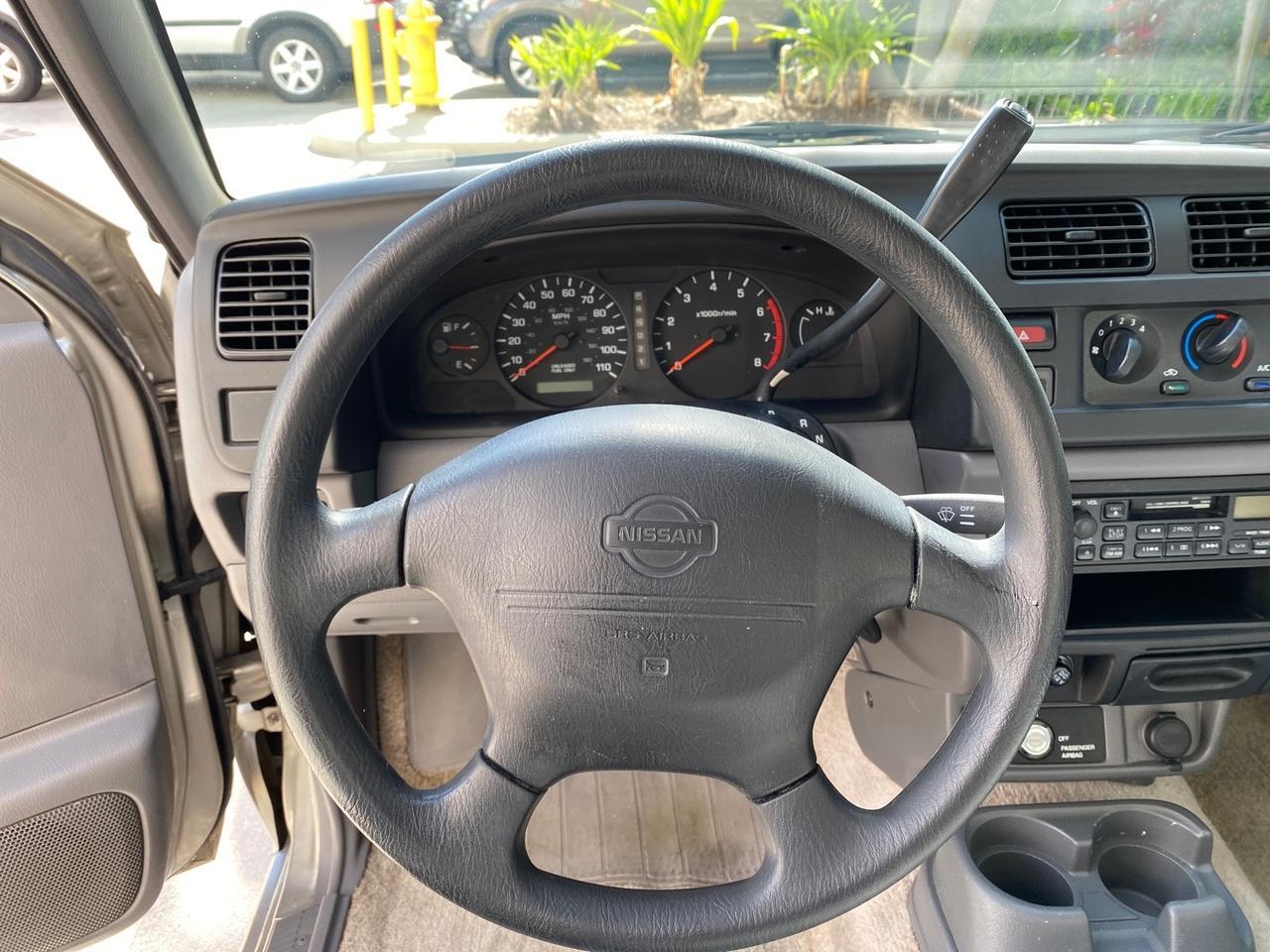 2000 Nissan Frontier 2WD AUTO AC XE LOW MILES 51,826 Pompano Beach FL
