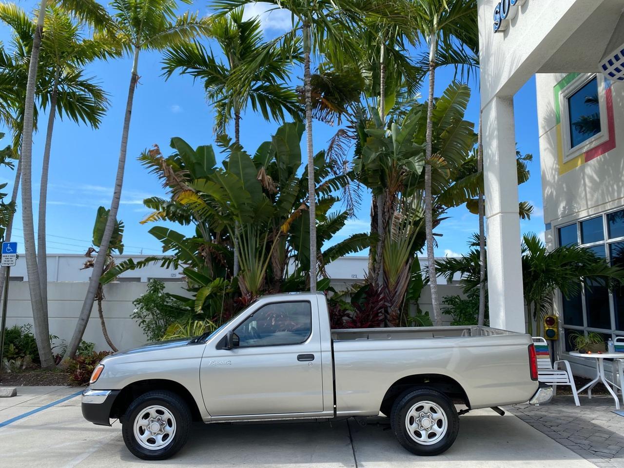 2000 Nissan Frontier 2WD AUTO AC XE LOW MILES 51,826 Pompano Beach FL