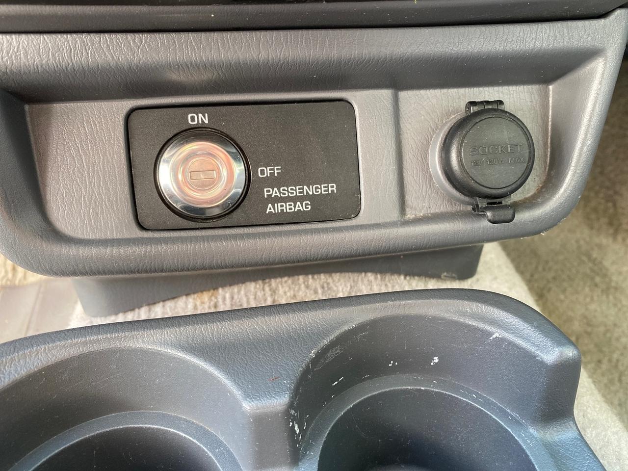 2000 Nissan Frontier 2WD AUTO AC XE LOW MILES 51,826 Pompano Beach FL