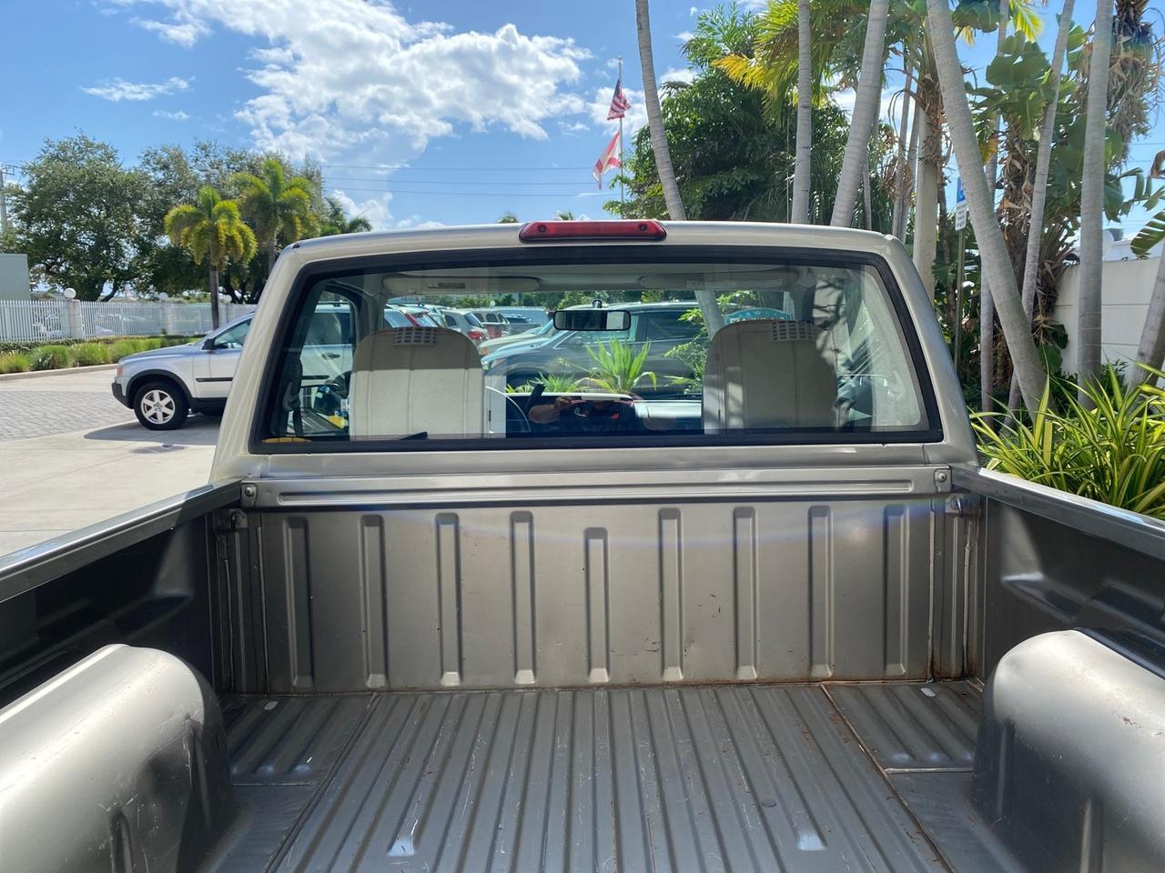 2000 Nissan Frontier 2WD AUTO AC XE LOW MILES 51,826 Pompano Beach FL