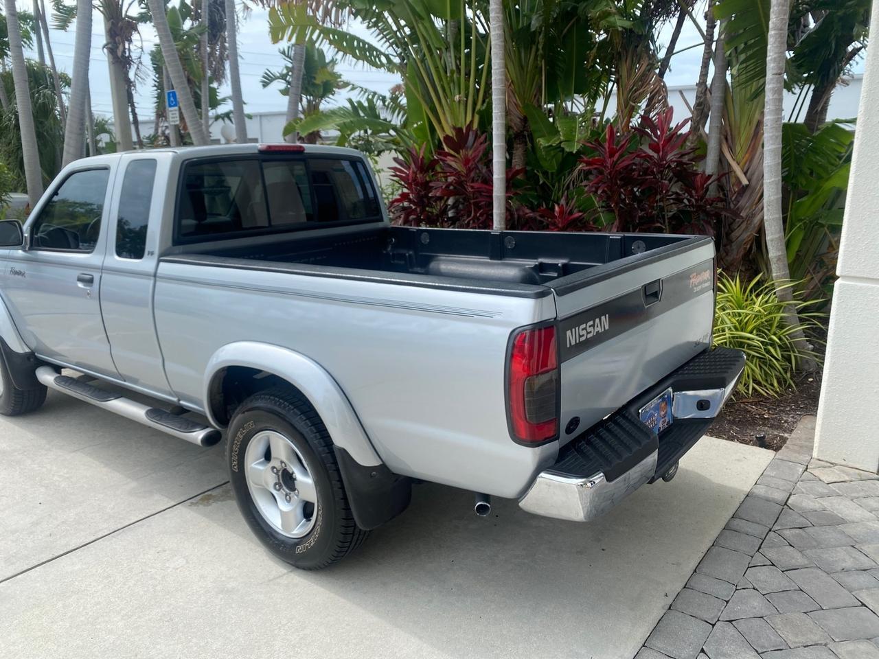 2000 Nissan Frontier 2WD SE 1 OWNER V6 AC NICE Pompano Beach FL