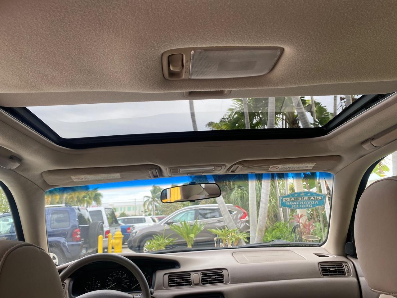 2000 Toyota Camry LE LOW MILES 63,706 SUNROOF Pompano Beach FL