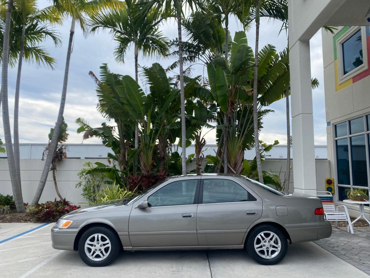 2000 Toyota Camry LE LOW MILES 63,706 SUNROOF Pompano Beach FL