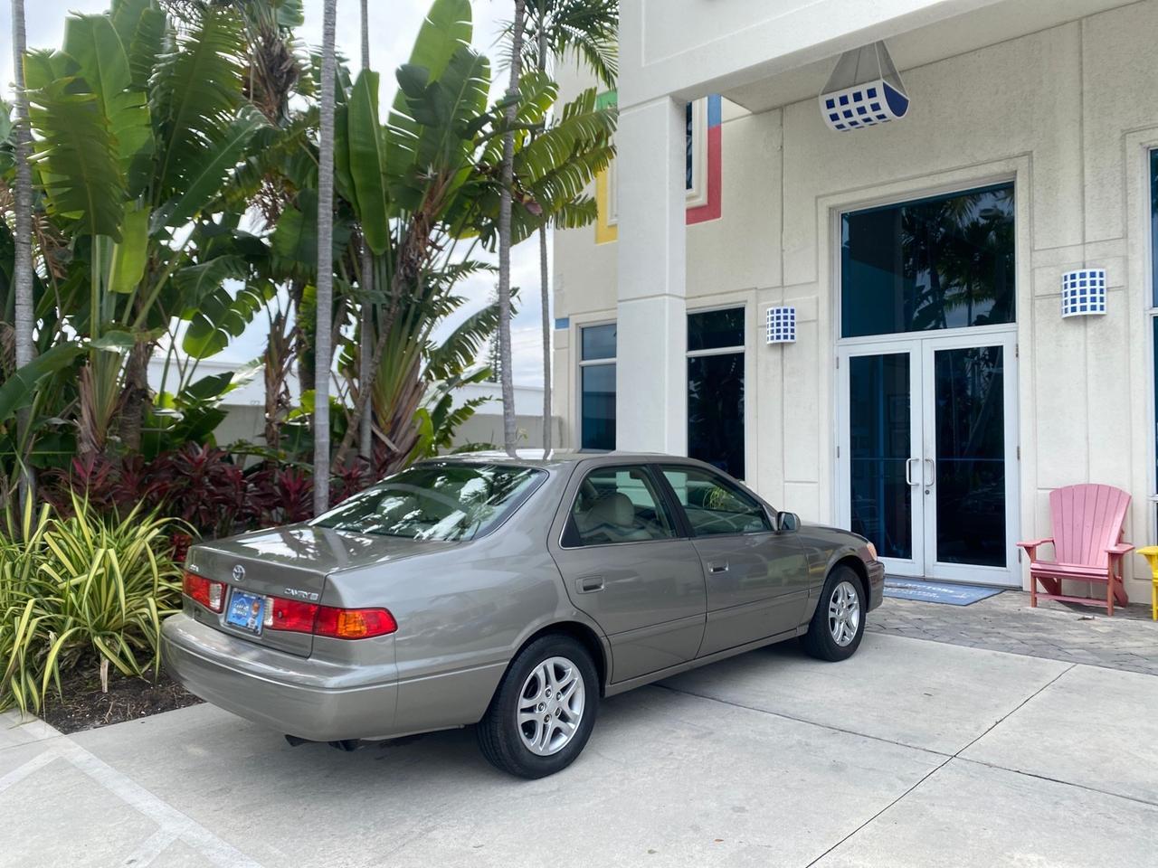 2000 Toyota Camry LE LOW MILES 63,706 SUNROOF Pompano Beach FL