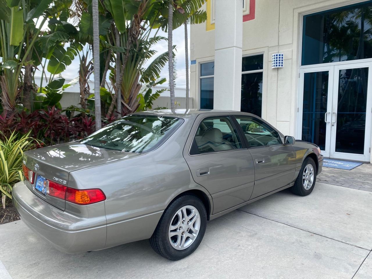2000 Toyota Camry LE LOW MILES 63,706 SUNROOF Pompano Beach FL