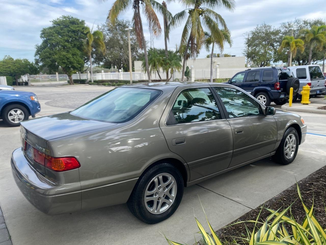 2000 Toyota Camry LE LOW MILES 63,706 SUNROOF Pompano Beach FL
