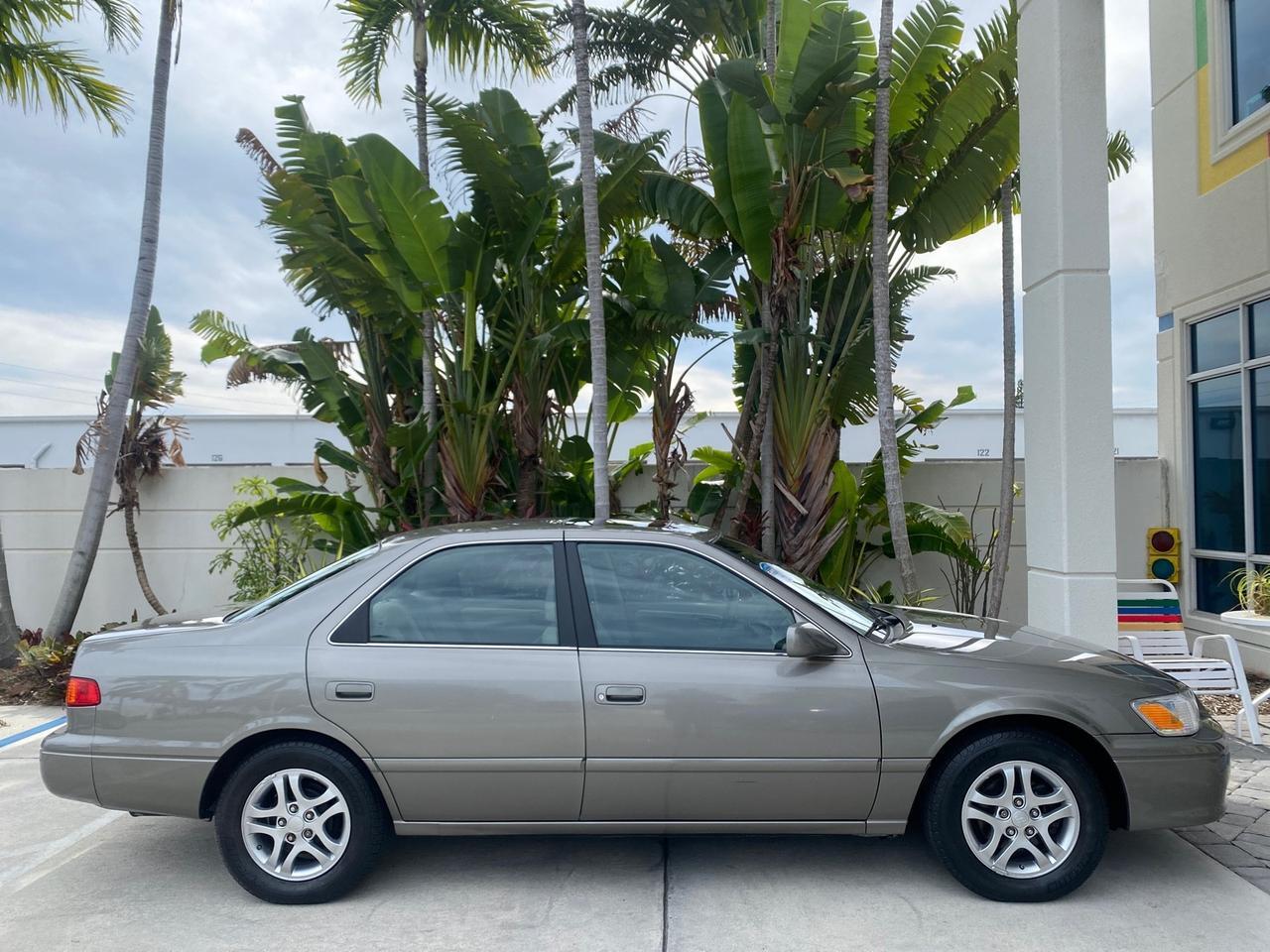 2000 Toyota Camry LE LOW MILES 63,706 SUNROOF Pompano Beach FL