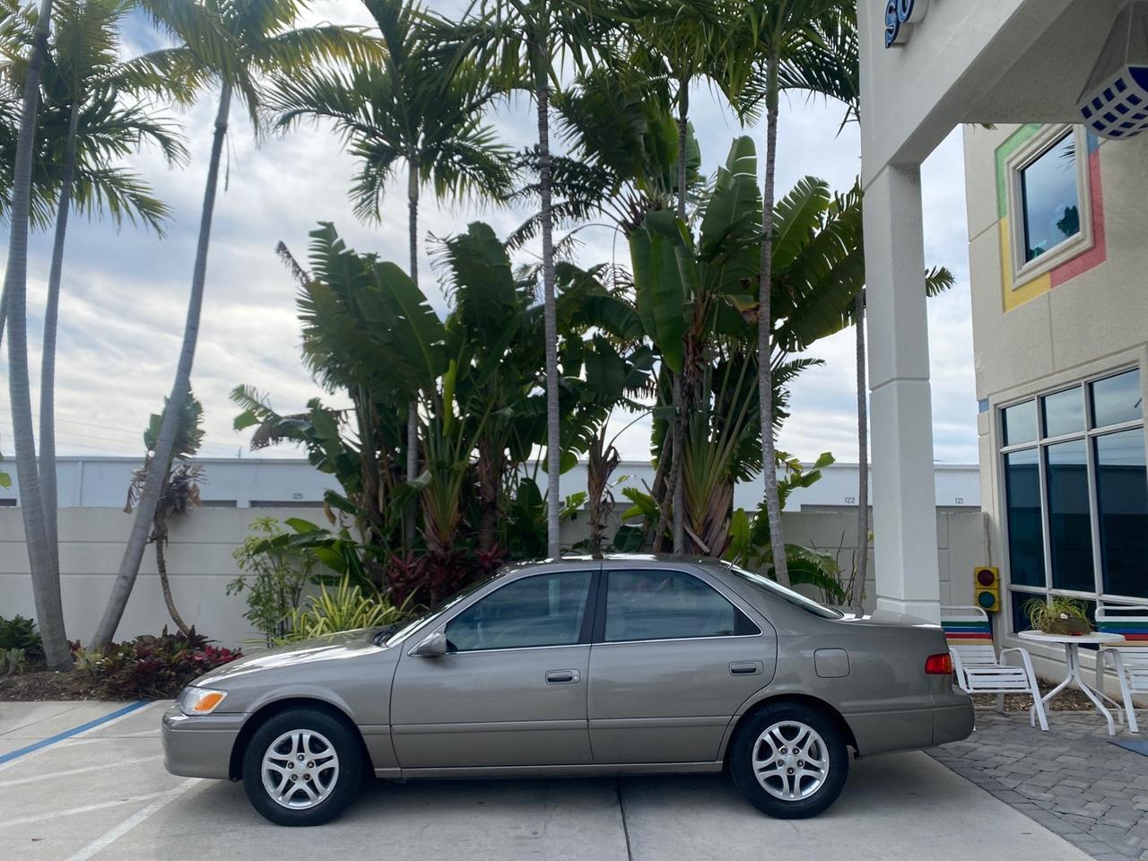2000 Toyota Camry LE LOW MILES 63,706 SUNROOF Pompano Beach FL
