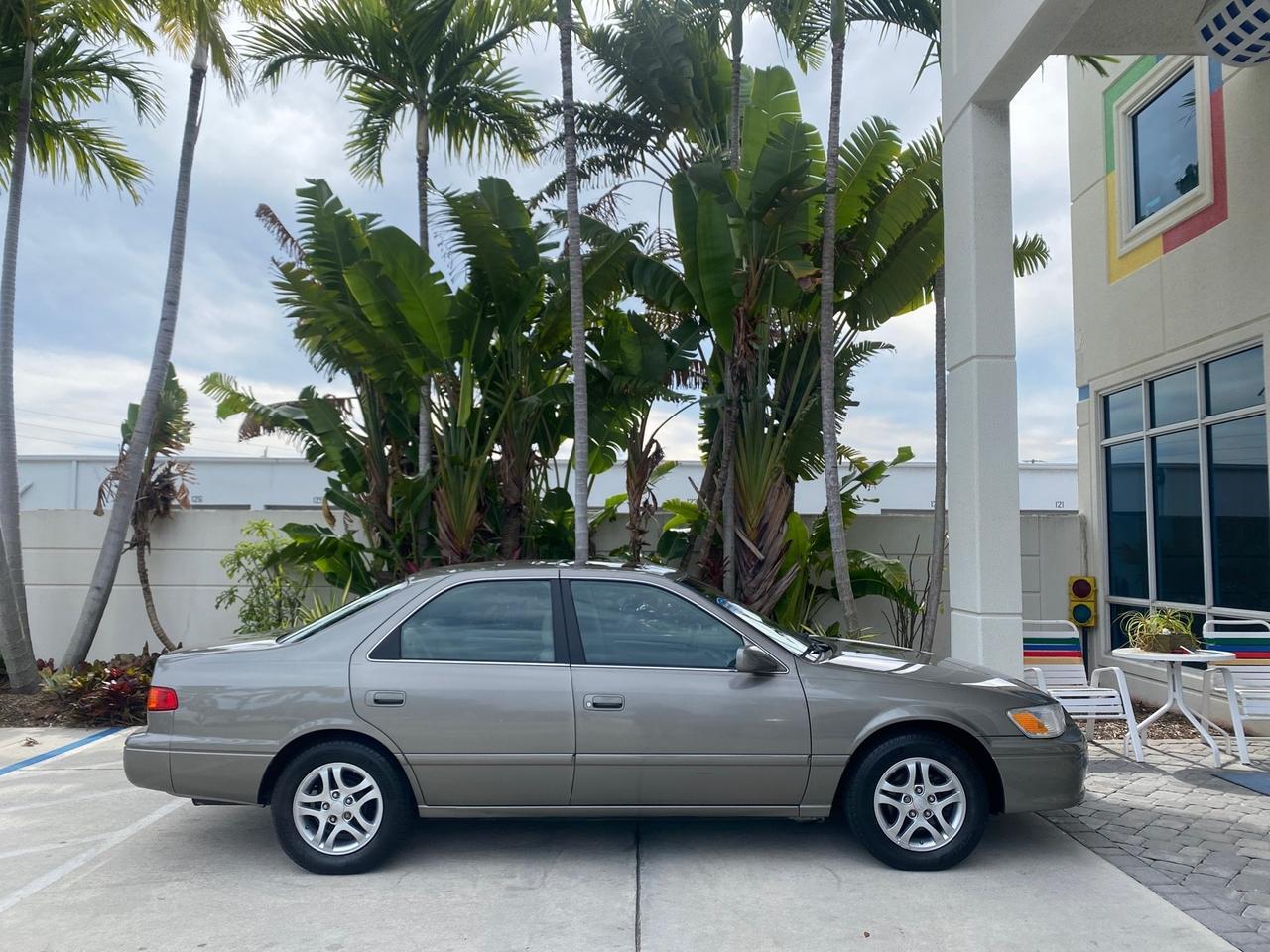 2000 Toyota Camry LE LOW MILES 63,706 SUNROOF Pompano Beach FL