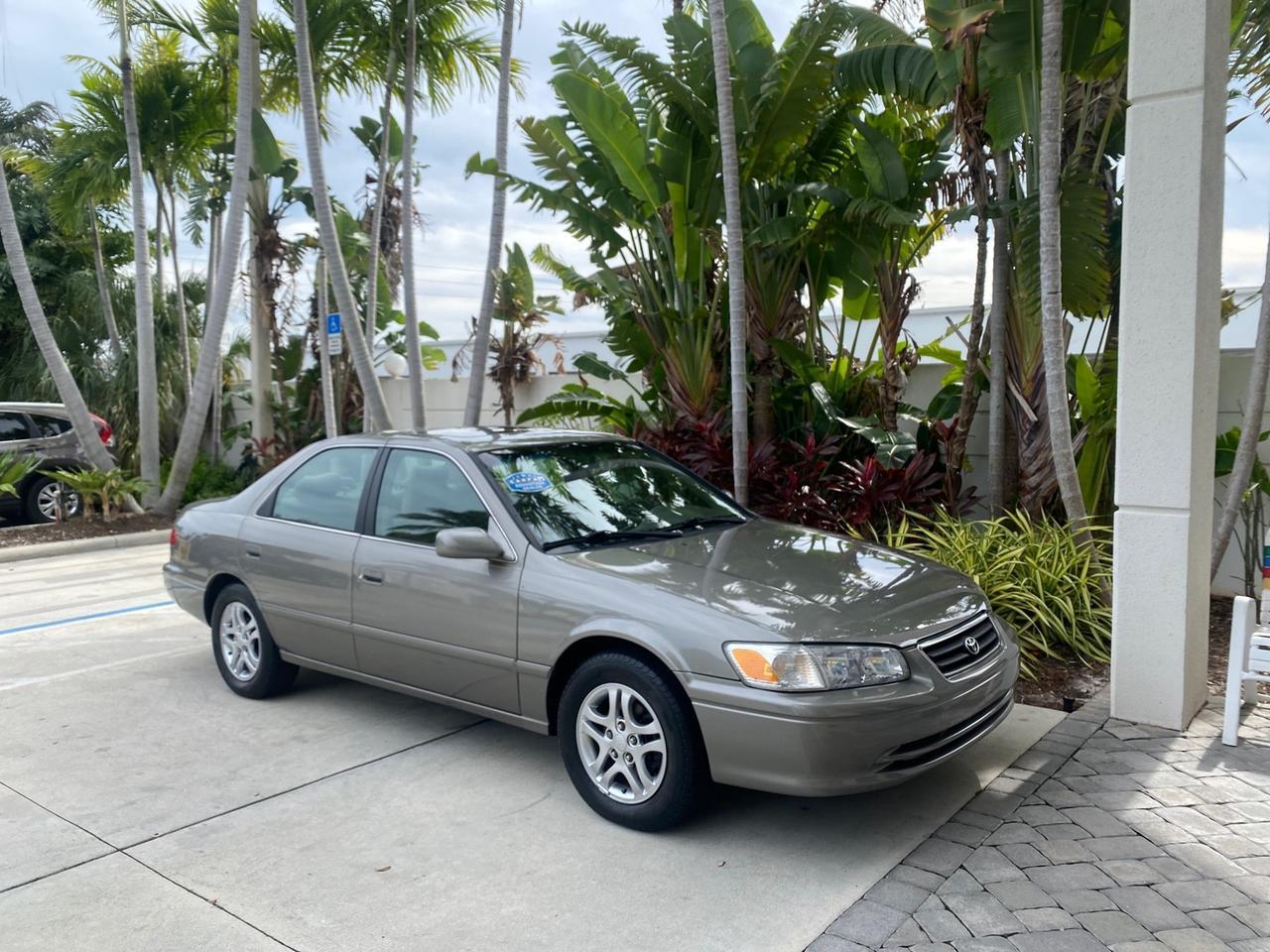 2000 Toyota Camry LE LOW MILES 63,706 SUNROOF Pompano Beach FL