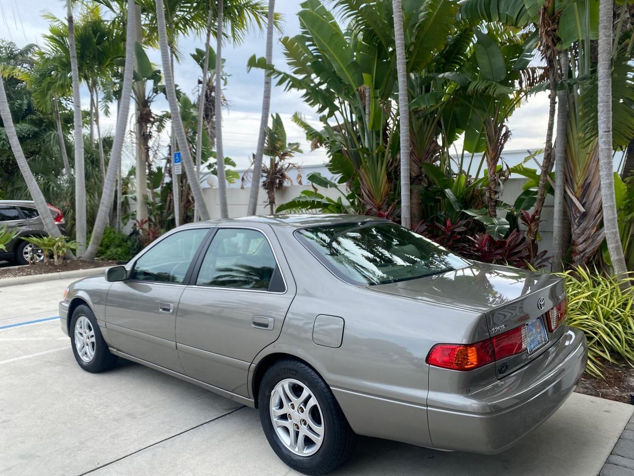 2000 Toyota Camry LE LOW MILES 63,706 SUNROOF Pompano Beach FL