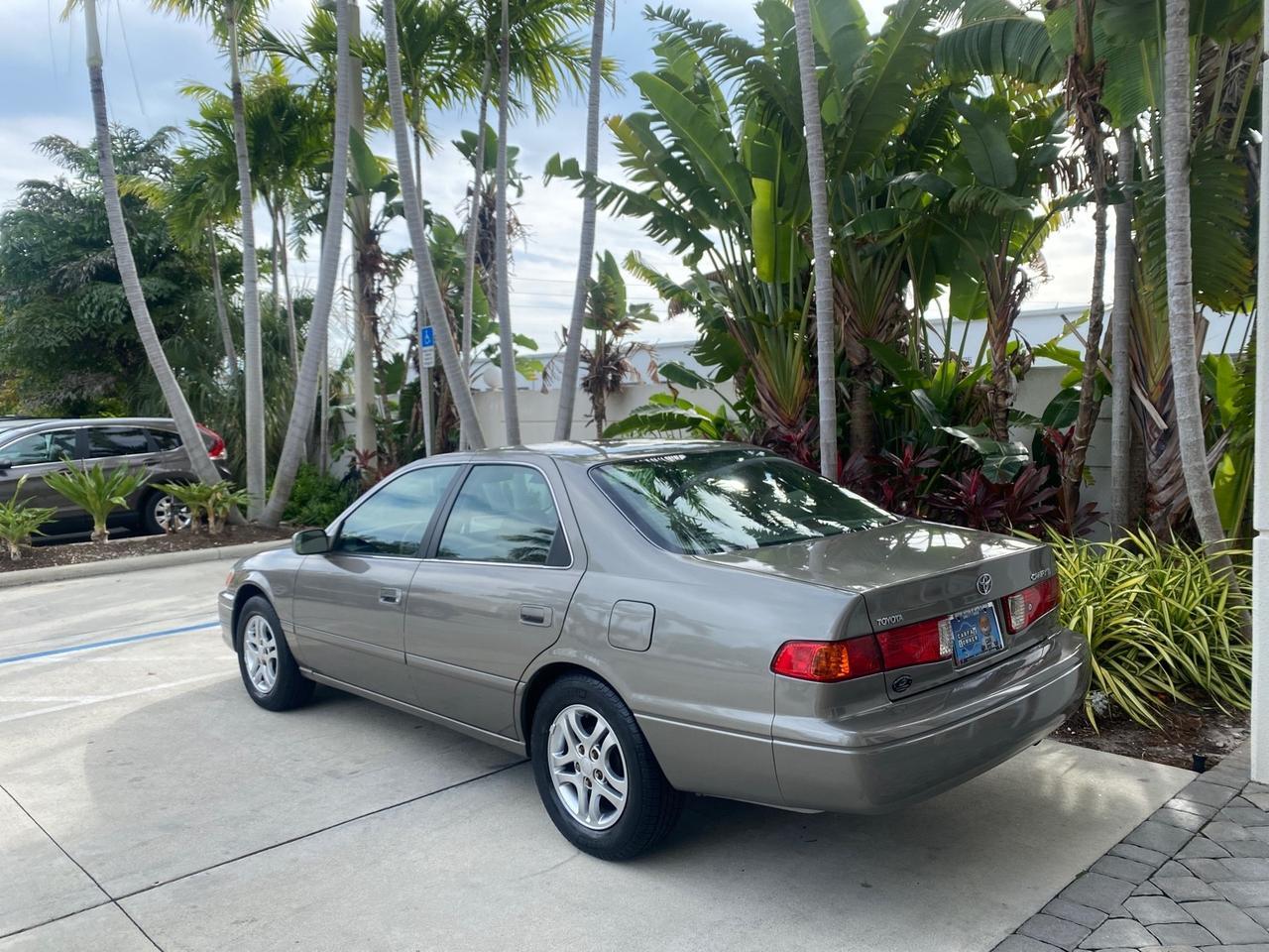 2000 Toyota Camry LE LOW MILES 63,706 SUNROOF Pompano Beach FL