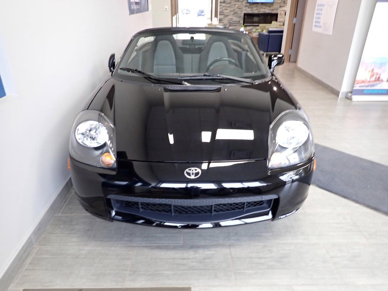 2000 Toyota MR2 Spyder CONVERTIBLE *MANUAL* Listowel ON