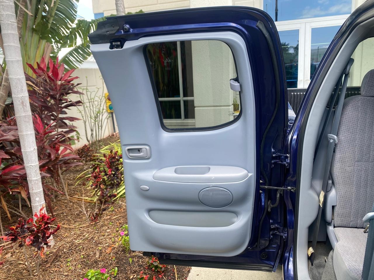 2000 Toyota Tundra V8 SR5 FLORIDA LIKE NEW Pompano Beach FL