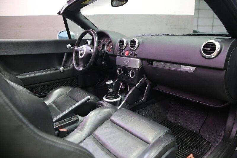 2001 Audi TT Plainview NY