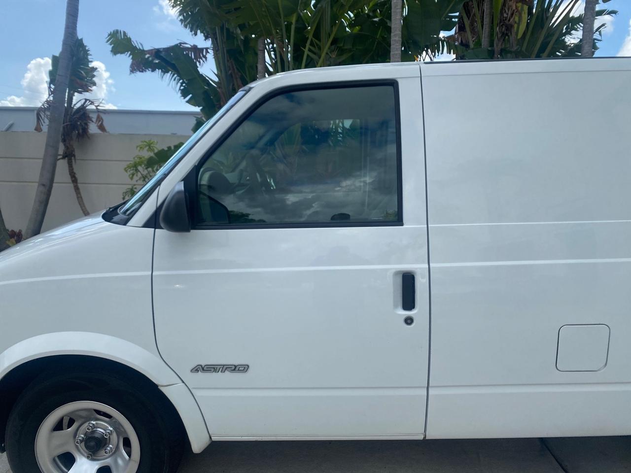 2001 Chevrolet Astro Cargo Van LOW MILES 84,812 Pompano Beach FL