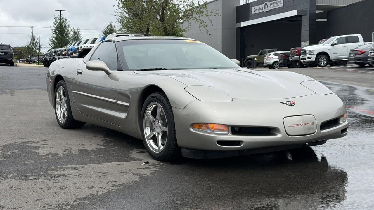 2001 Chevrolet Corvette Base