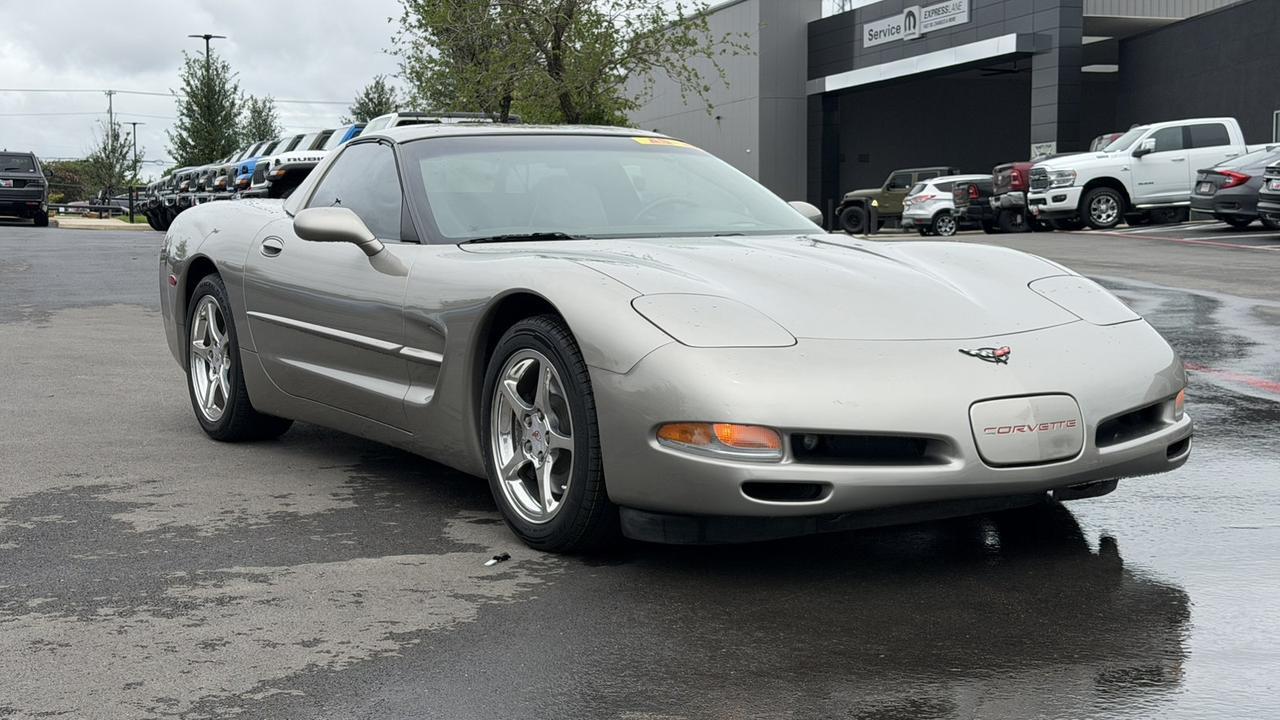 2001 Chevrolet Corvette Base