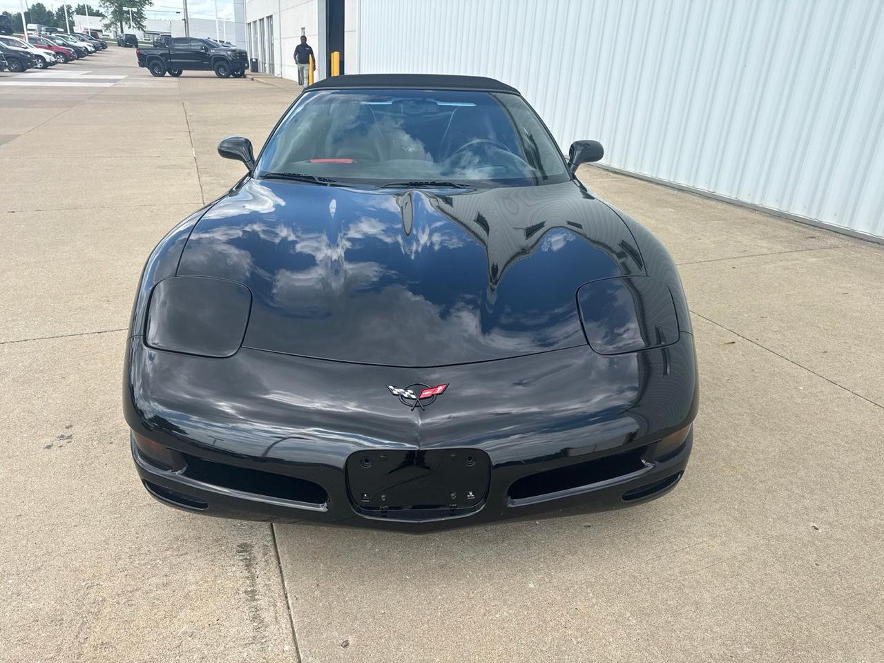 2001 Chevrolet Corvette Base