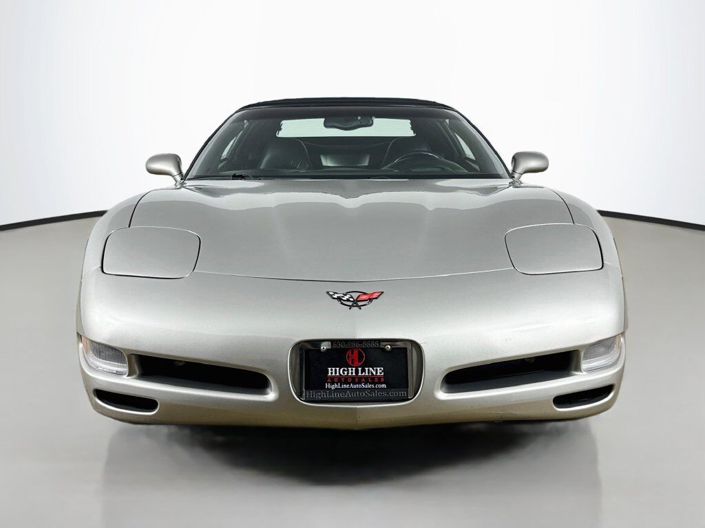 2001 Chevrolet Corvette Base