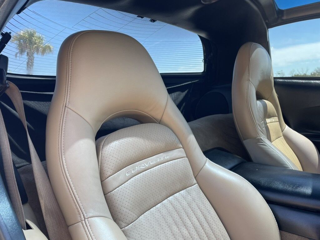 2001 Chevrolet Corvette ONLINE FINANCE AND SHIPPING AVAILABLE!!! Sarasota FL