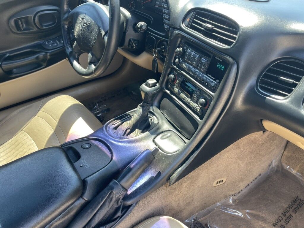 2001 Chevrolet Corvette ONLINE FINANCE AND SHIPPING AVAILABLE!!! Sarasota FL