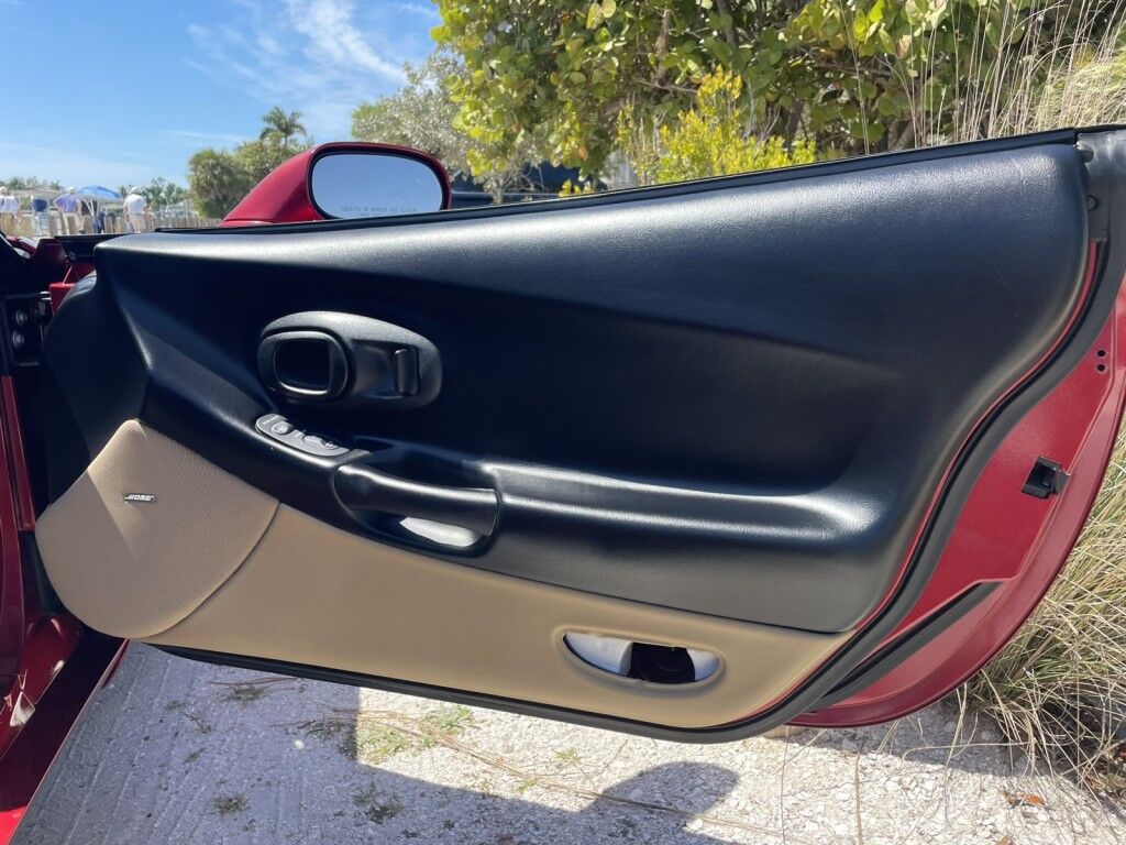 2001 Chevrolet Corvette ONLINE FINANCE AND SHIPPING AVAILABLE!!! Sarasota FL