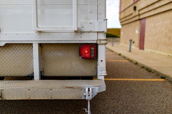 2001 Chevrolet Express 3500 Cube Van Red Deer AB 2001 Chevrolet Express 3500 Cube Van Red Deer AB