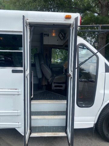2001 Chevrolet Express Comm Cutaway 3500 Base Charlotte NC