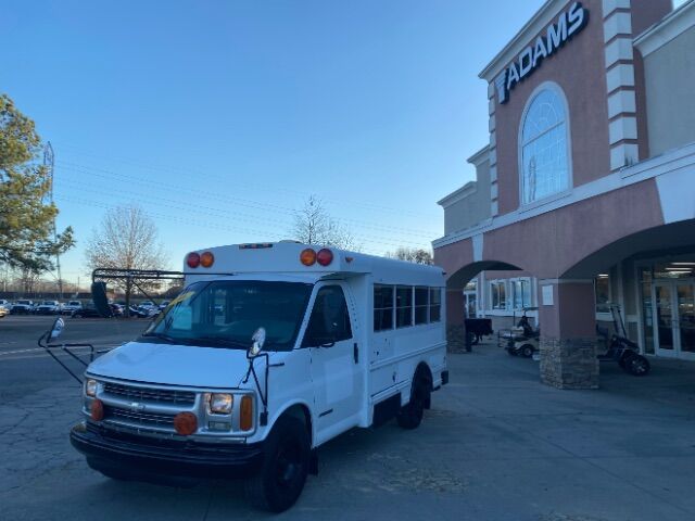 2001 Chevrolet Express Comm Cutaway 3500 Base