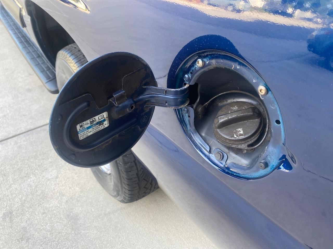 2001 Chevrolet Suburban LT 1 OWNER 44 SERVICES NO ACCIDENTS Pompano Beach FL