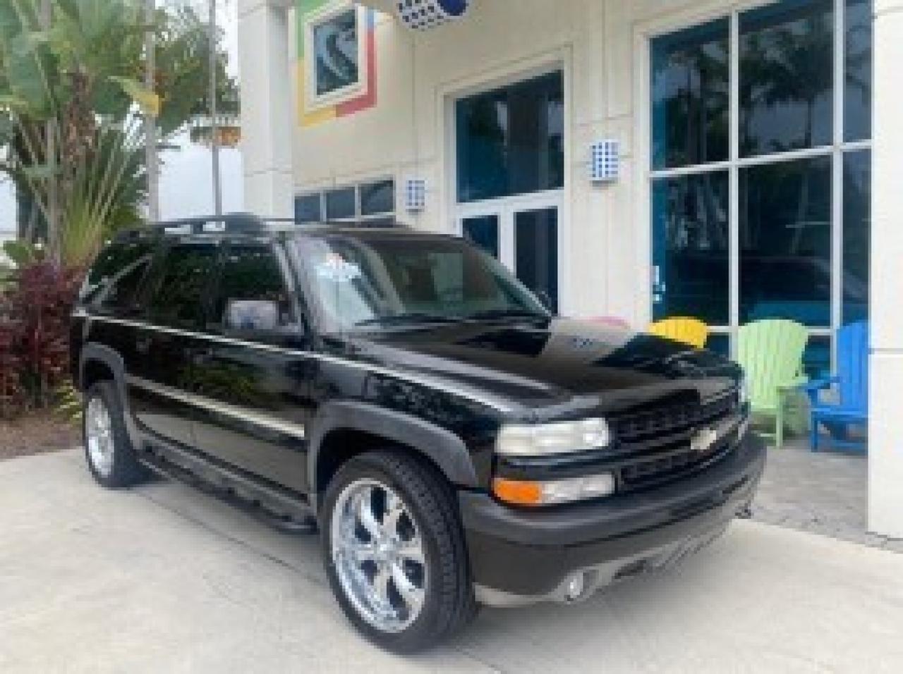 2001 Chevrolet Suburban LT 1 OWNER 44 SERVICES NO ACCIDENTS