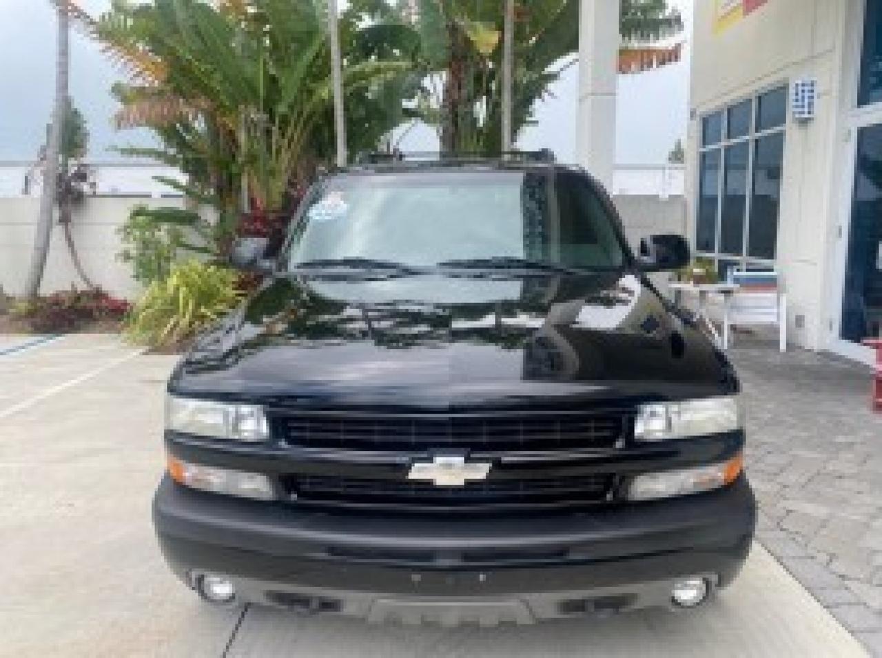 2001 Chevrolet Suburban LT 1 OWNER 44 SERVICES NO ACCIDENTS